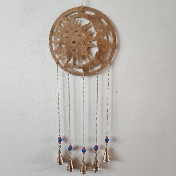 Metal sun and moon windchimes - Picture 1 of 1